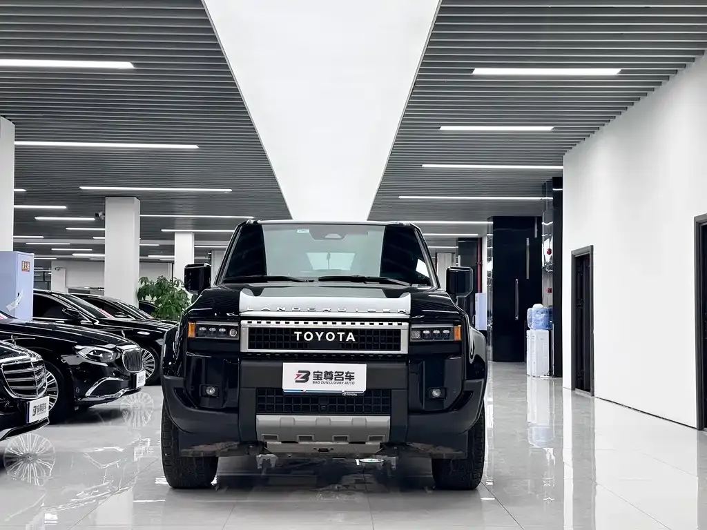 Toyota Prado 2025 из CN, фото 8