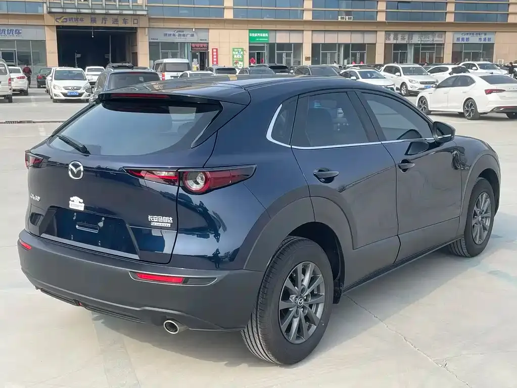 Mazda CX-30 2023 из CN, фото 10