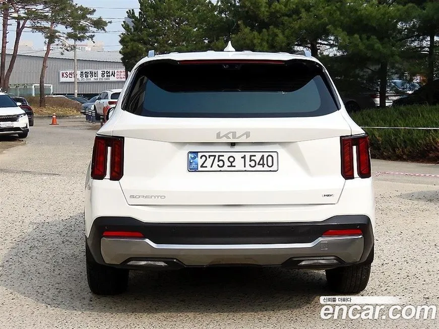 Kia Sorento — фото 6