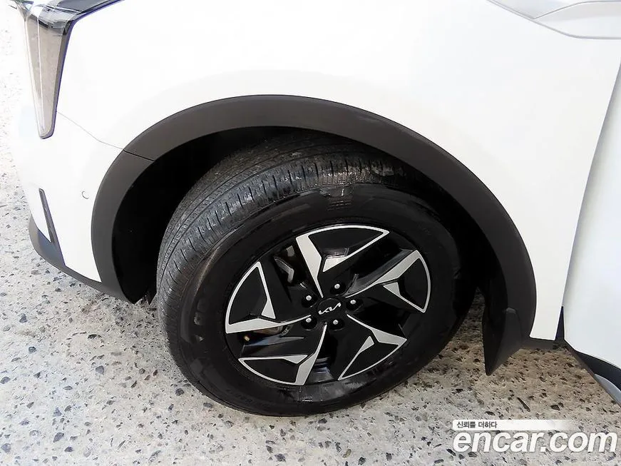 Kia Sorento — фото 5