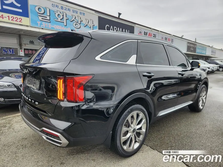 Kia Sorento — фото 5