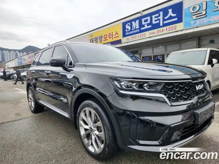 Kia Sorento — фото 8