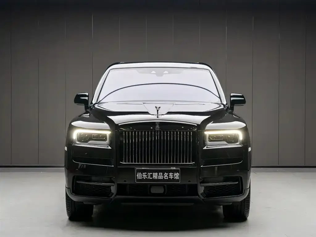 Rolls-Royce Cullinan — фото 8