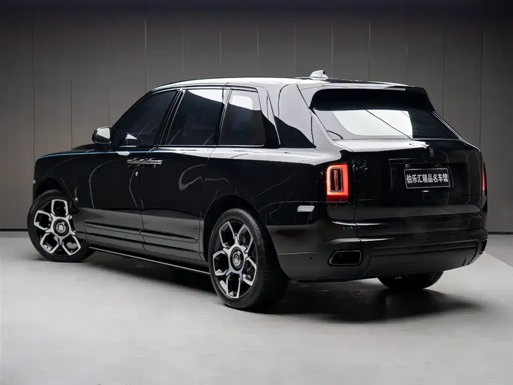 Rolls-Royce Cullinan — фото 6