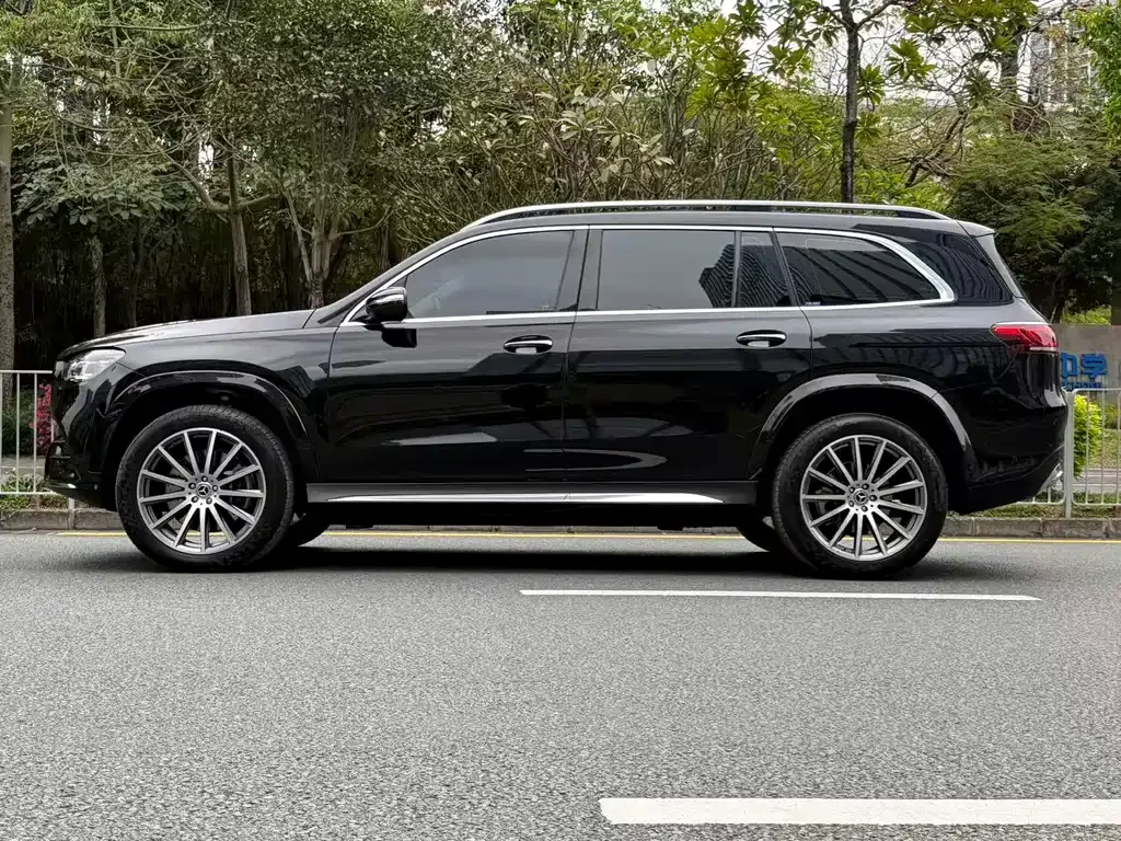 Mercedes-Benz GLS — фото 10