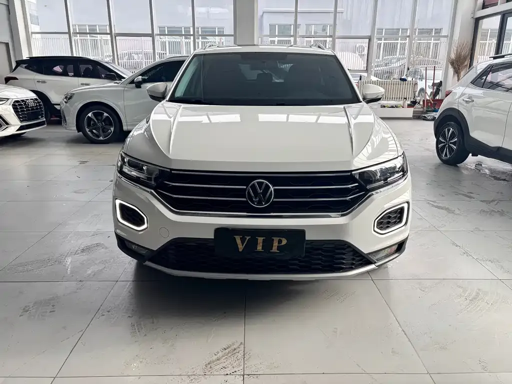 Volkswagen T-Roc 2023 из CN, фото 1