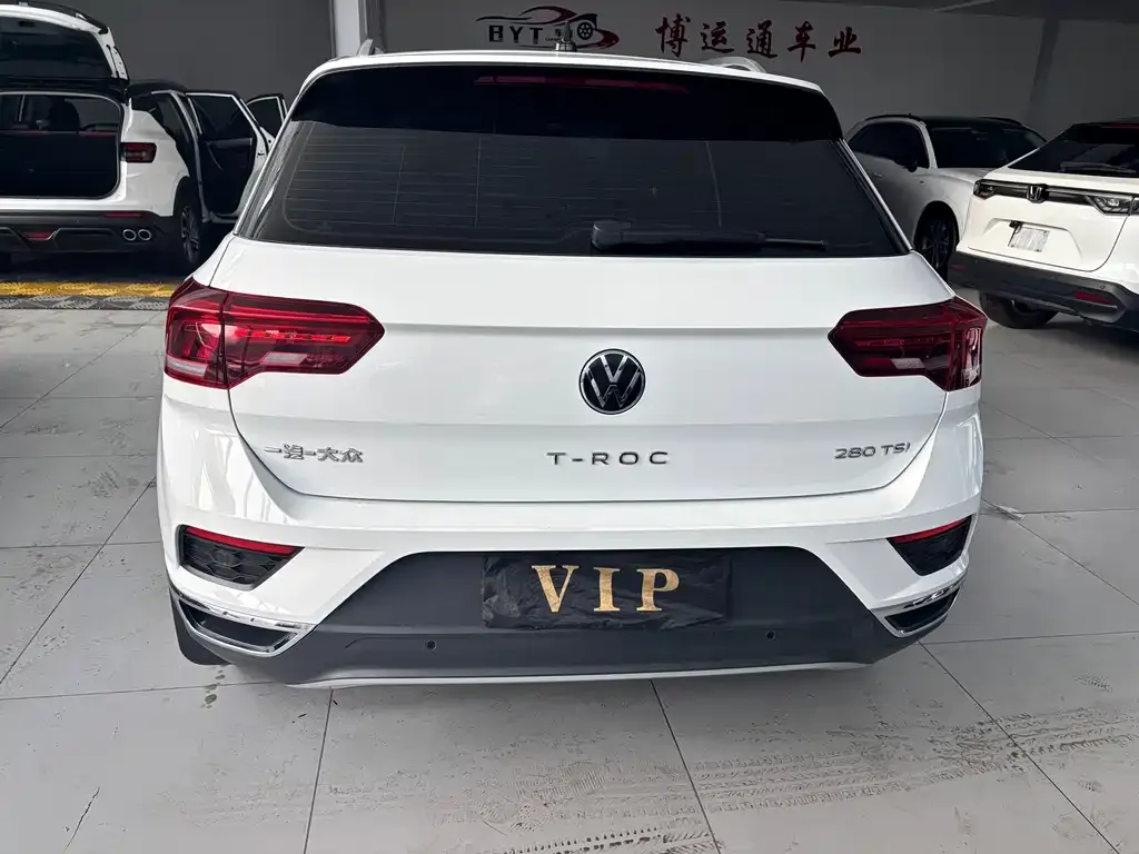 Volkswagen T-Roc 2023 из CN, фото 3