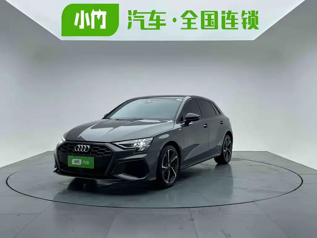 Audi A3 2023 из CN, фото 1