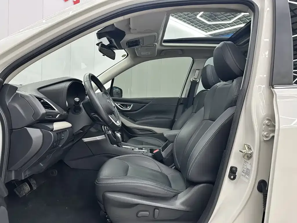 Subaru Forester 2022 из CN, фото 6