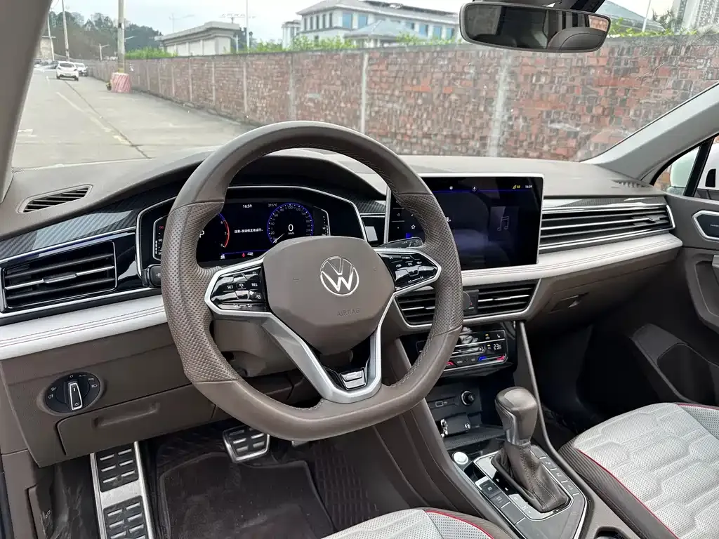 Volkswagen Tiguan L 2021 из CN, фото 10