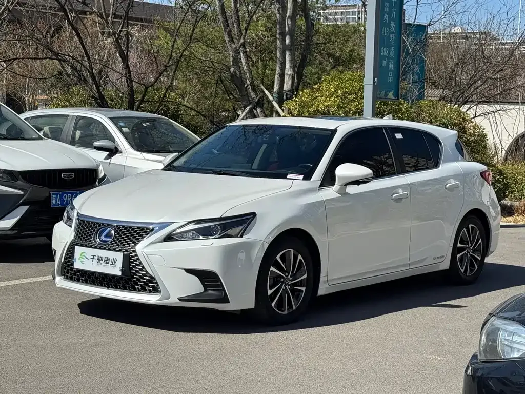Lexus CT