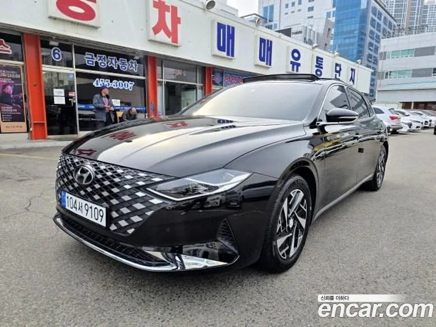 Hyundai Grandeur — фото 1