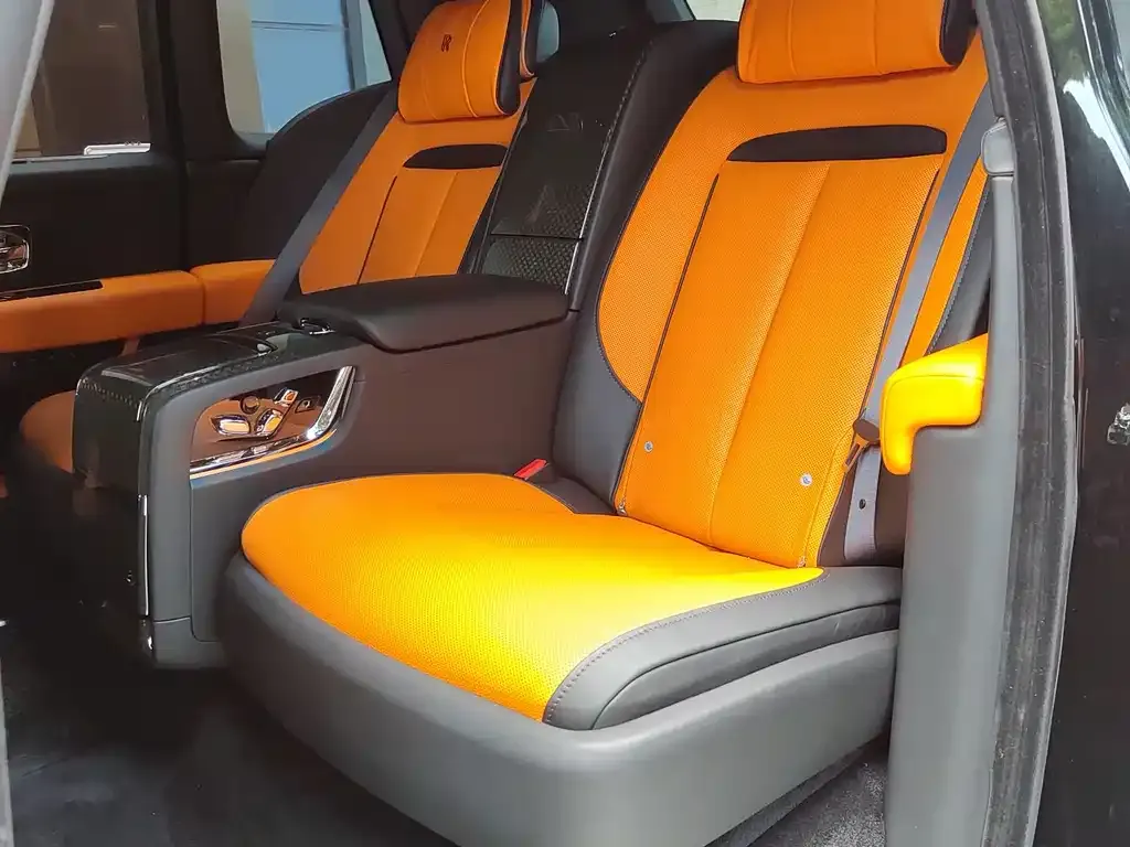 Rolls-Royce Cullinan 2021 из CN, фото 5