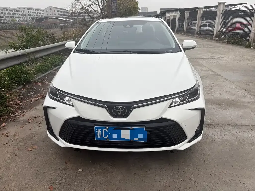 Toyota Corolla 2021 из CN, фото 7