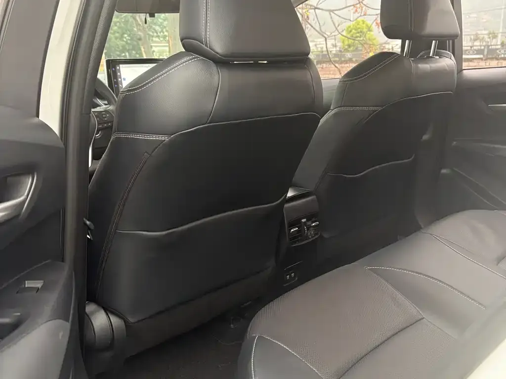 Toyota Corolla 2021 из CN, фото 9