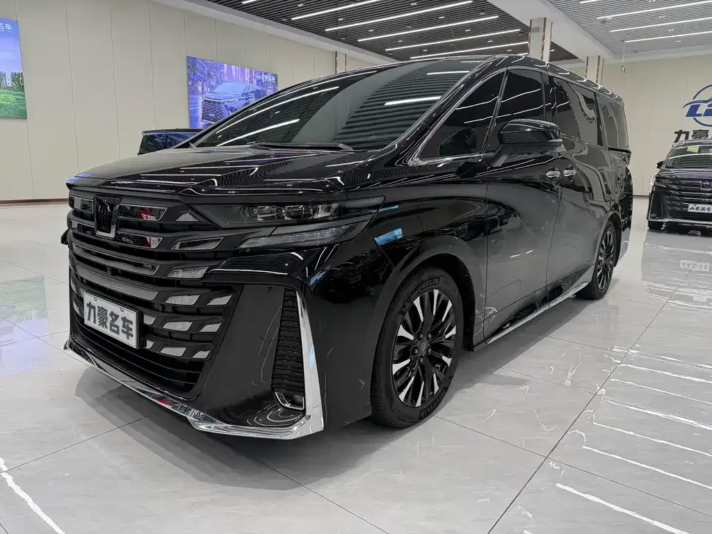 Toyota Vellfire 2024 из CN, фото 1
