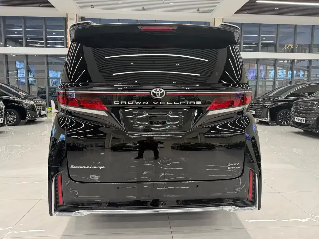 Toyota Vellfire 2024 из CN, фото 7