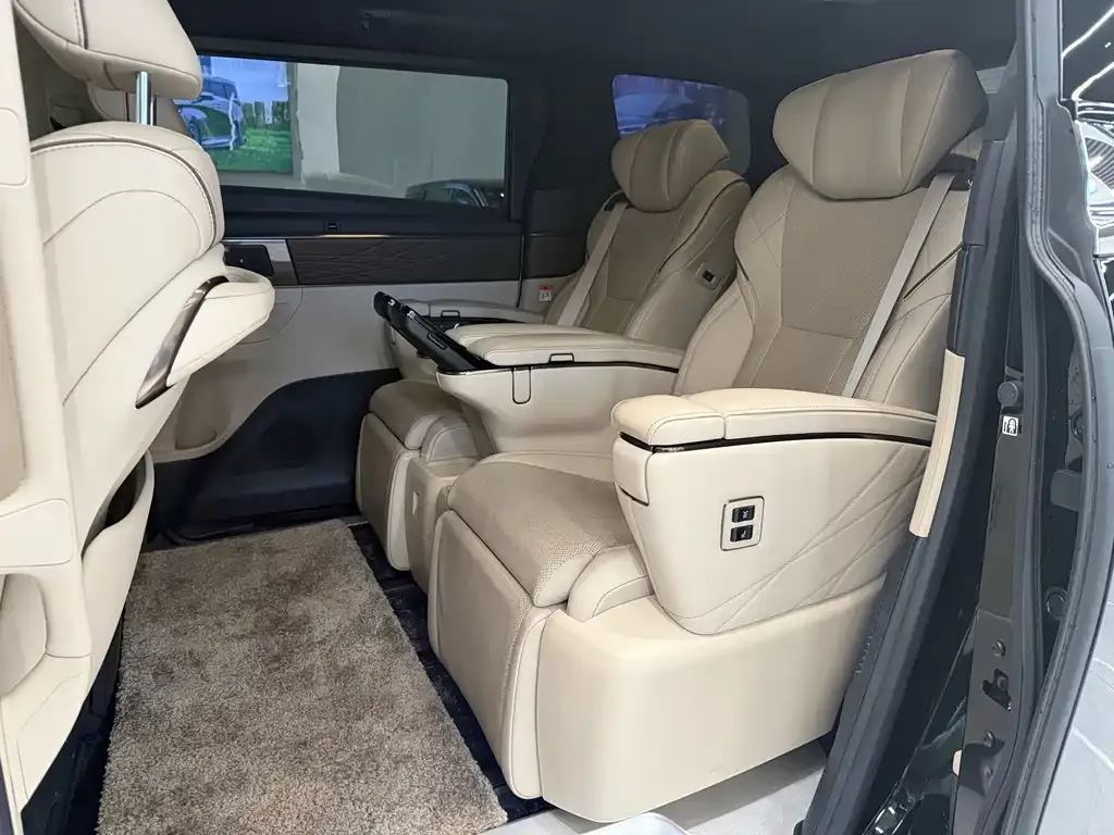 Toyota Vellfire 2024 из CN, фото 9