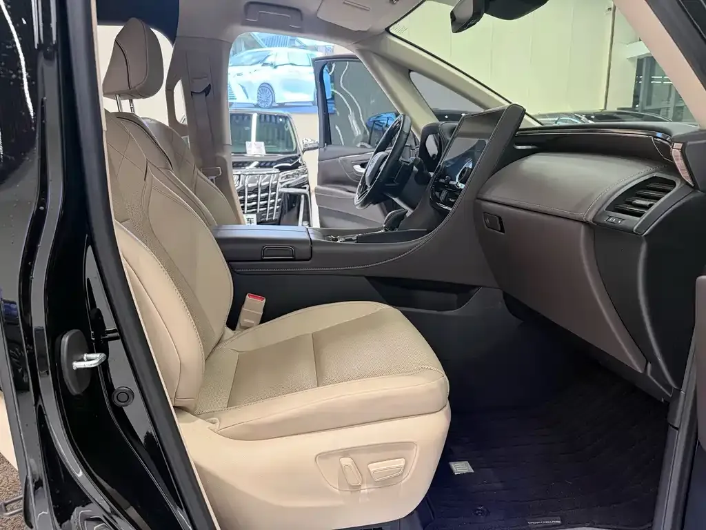 Toyota Vellfire 2024 из CN, фото 5