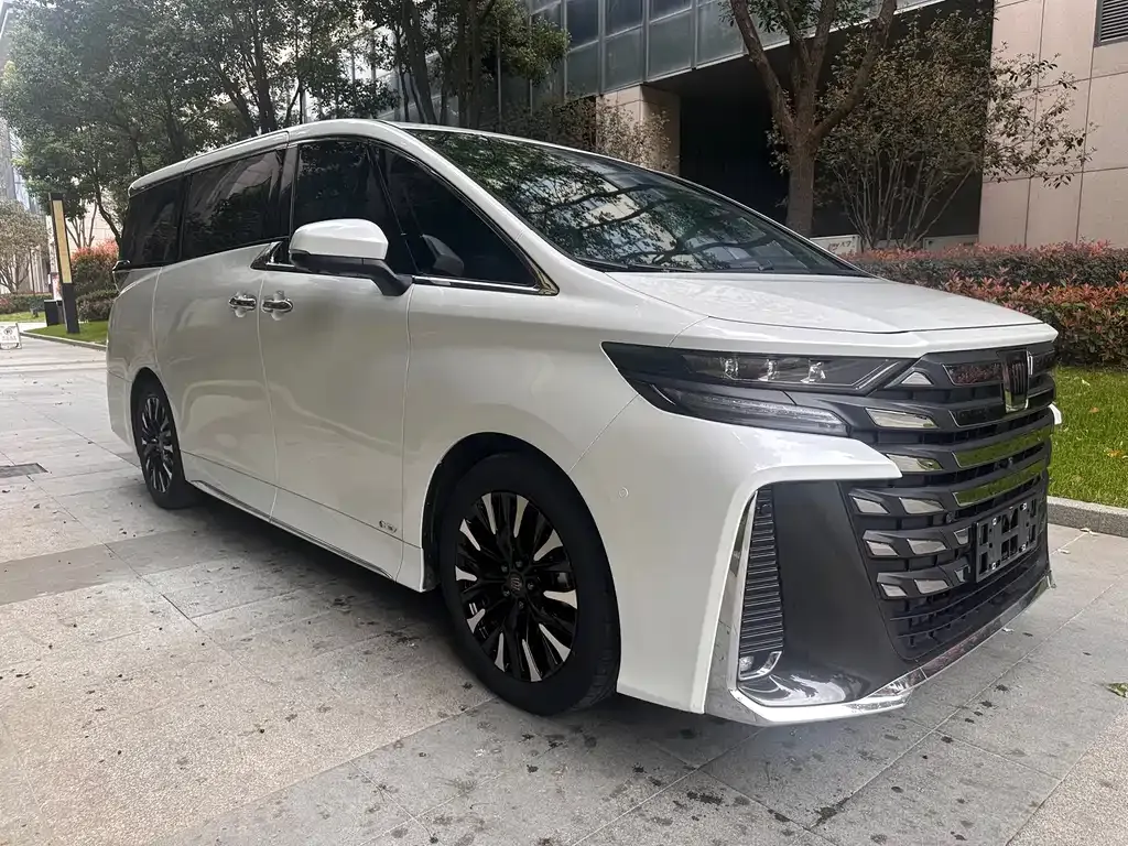 Toyota Vellfire 2023 из CN, фото 10