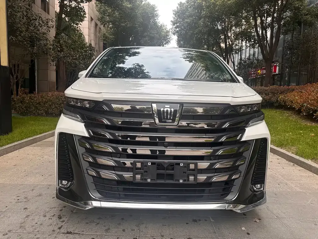 Toyota Vellfire 2023 из CN, фото 9