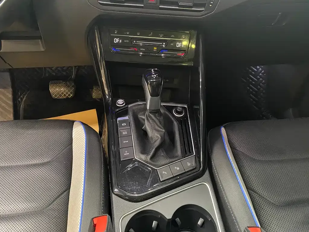 Volkswagen GTE PHEV 2022 из CN, фото 6