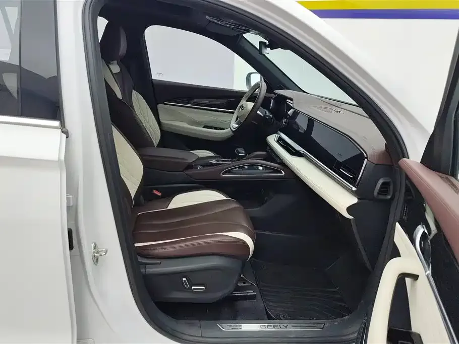 Geely Xingyue L 2021 из CN, фото 4