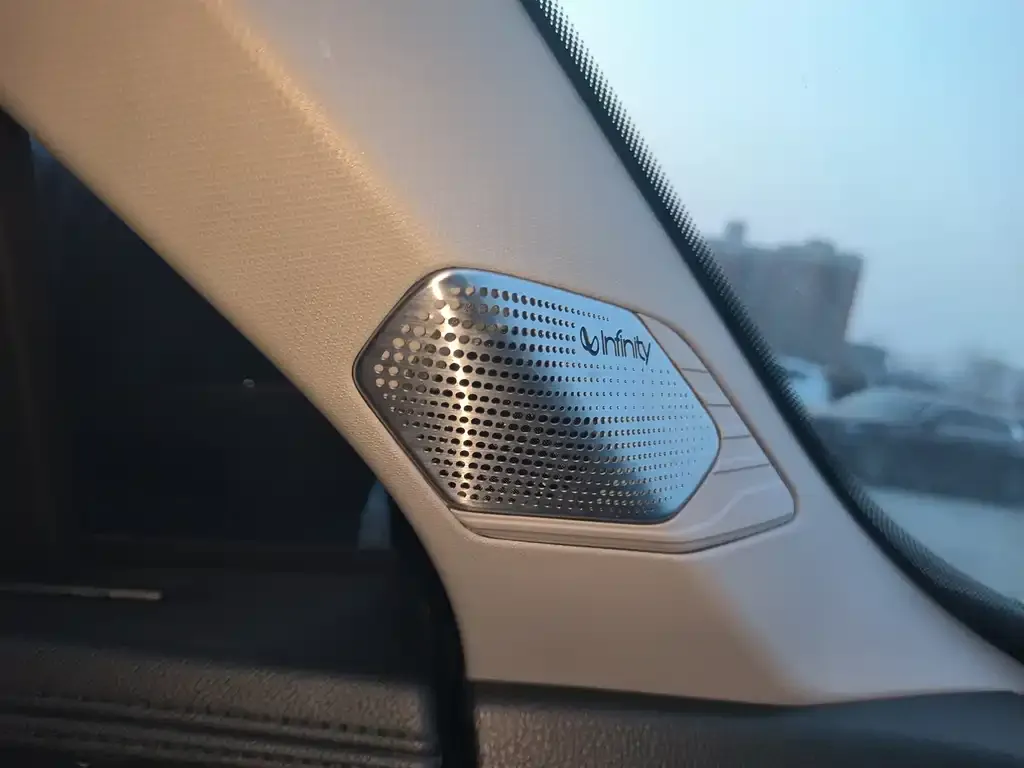 Geely Boyue L 2023 из CN, фото 2