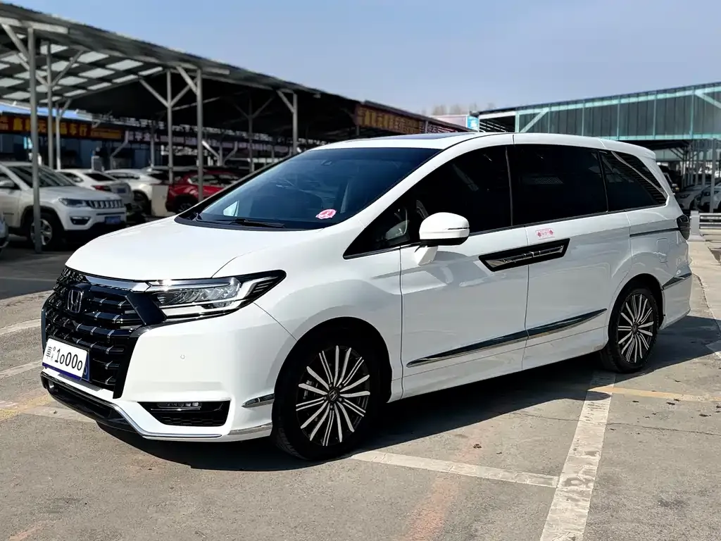 Honda Elysion 2022 из CN, фото 1