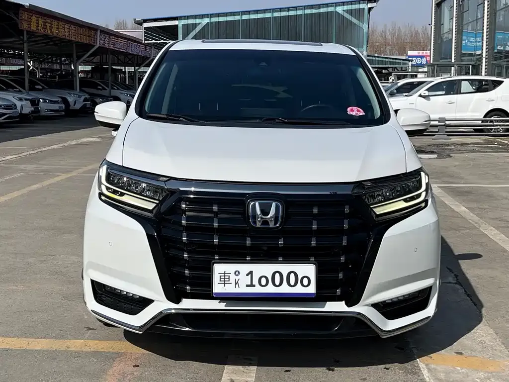 Honda Elysion 2022 из CN, фото 7