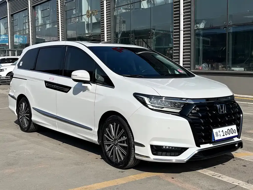 Honda Elysion 2022 из CN, фото 8