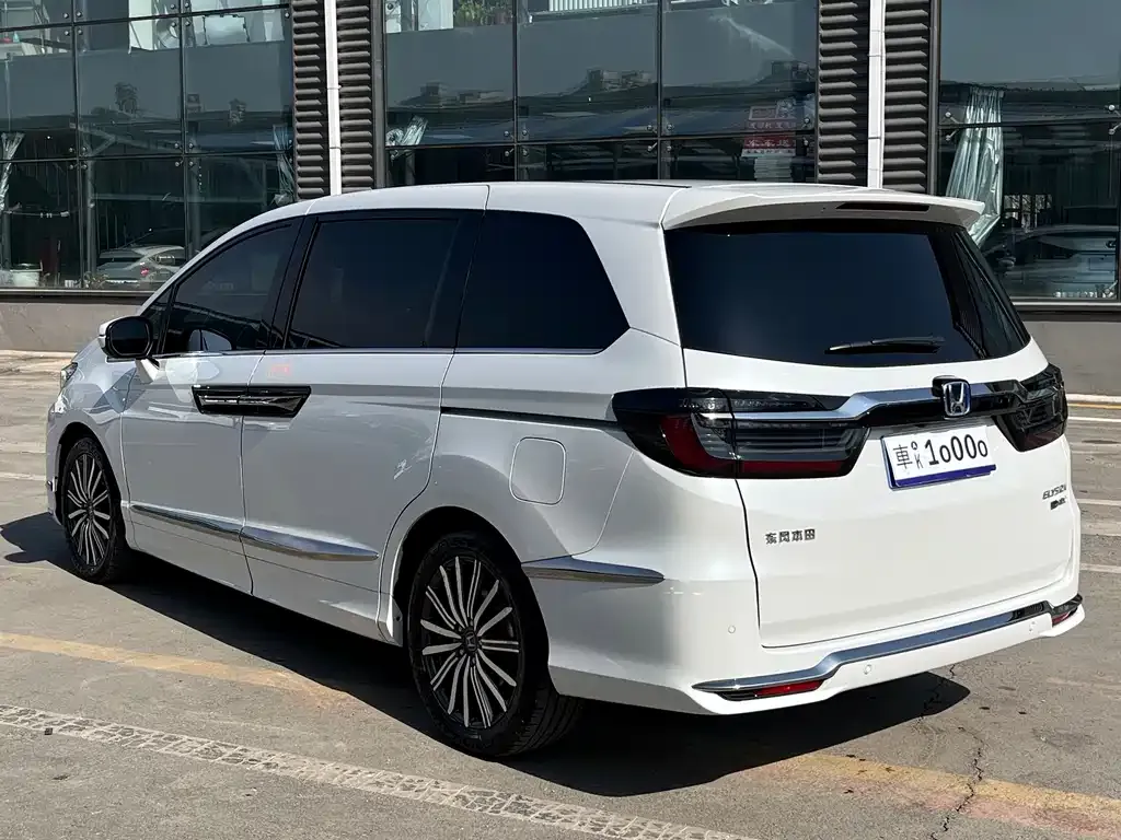 Honda Elysion 2022 из CN, фото 6