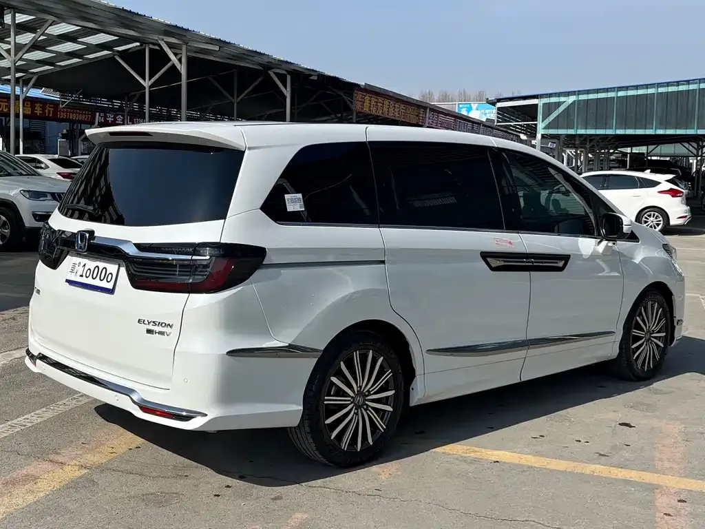 Honda Elysion 2022 из CN, фото 9