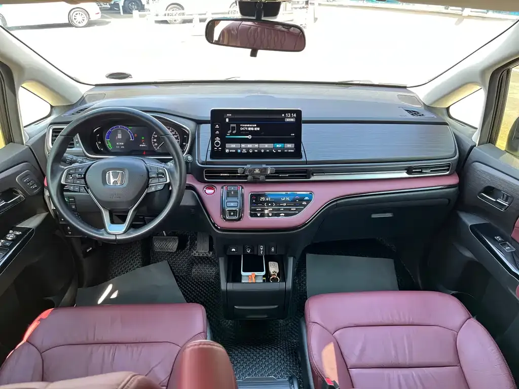Honda Elysion 2022 из CN, фото 2