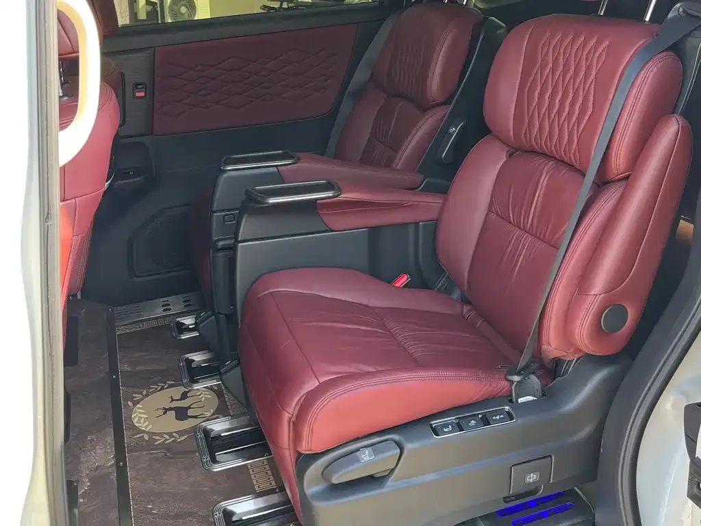 Honda Elysion 2022 из CN, фото 5