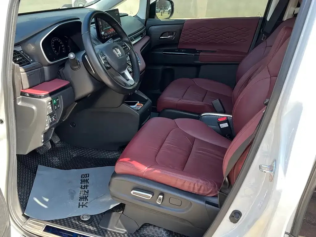 Honda Elysion 2022 из CN, фото 3