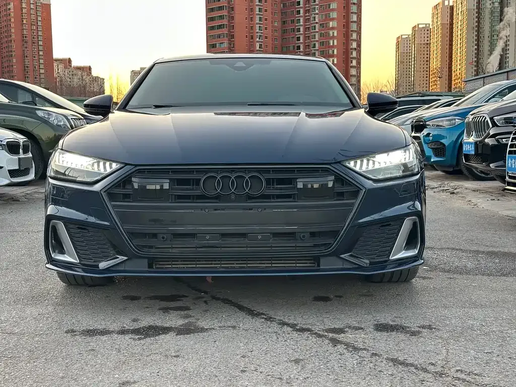Audi A7L 2022 из CN, фото 10