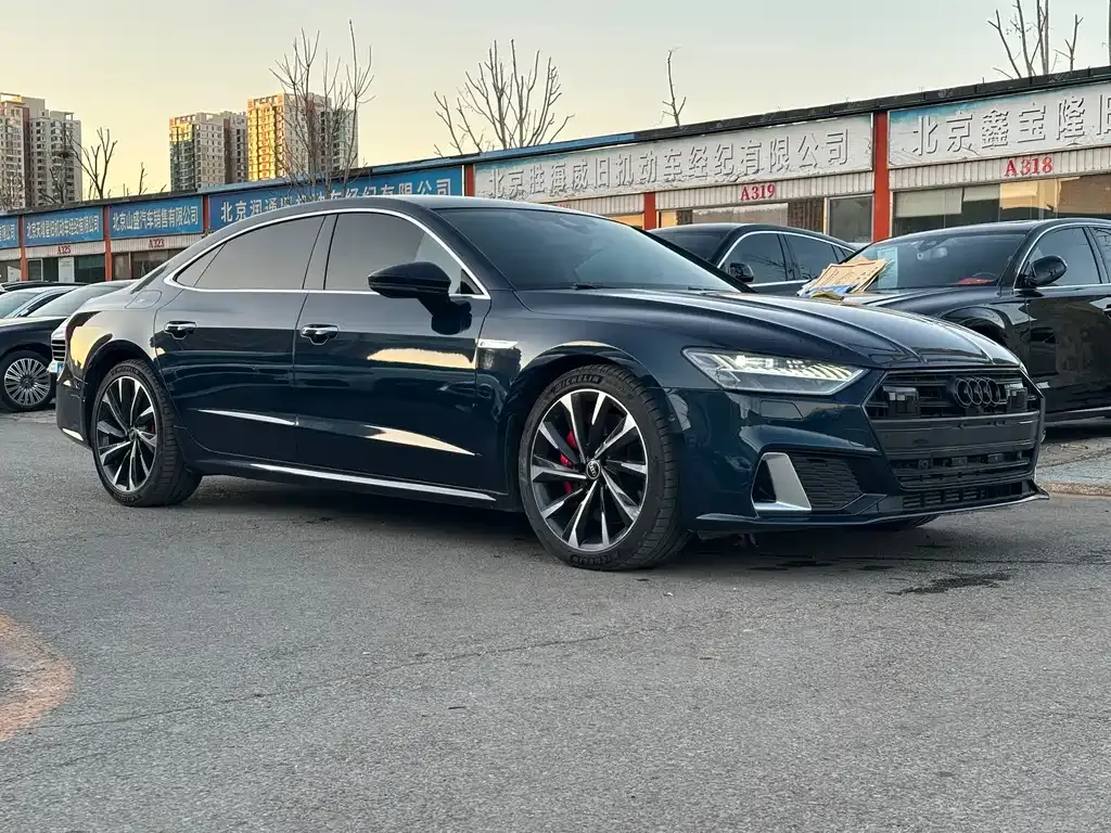 Audi A7L 2022 из CN, фото 3