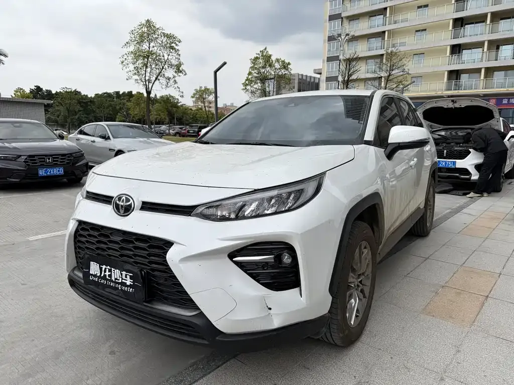 Toyota Wildlander — фото 1