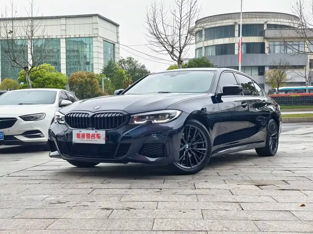 BMW 3 Series 2022 из CN, фото 1