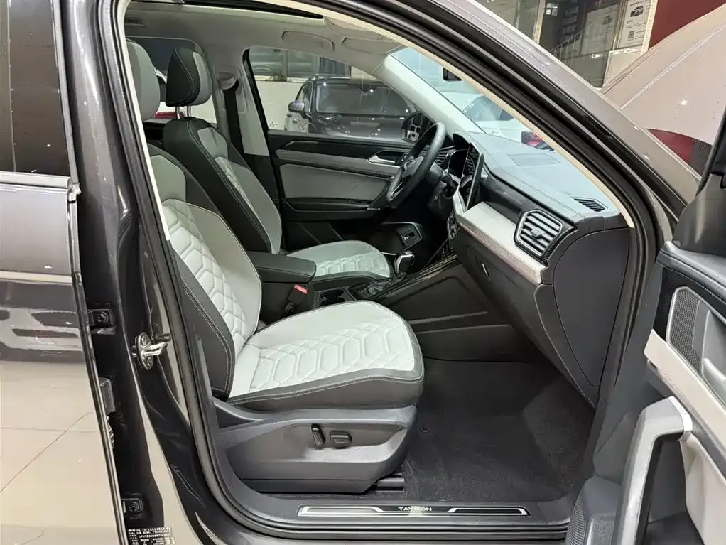 Volkswagen Tayron 2023 из CN, фото 4