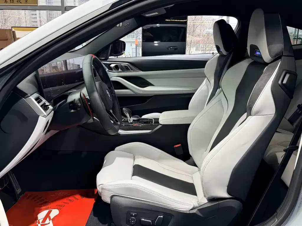 BMW M4 2025 из CN, фото 4