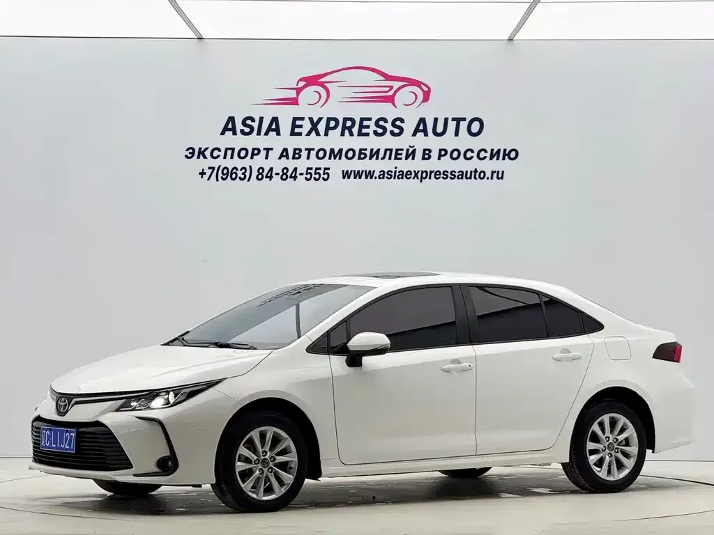 Toyota Corolla 2023 из CN, фото 1