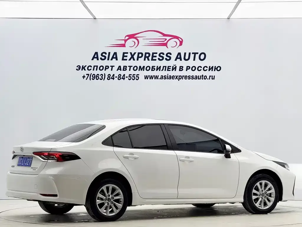 Toyota Corolla 2023 из CN, фото 2