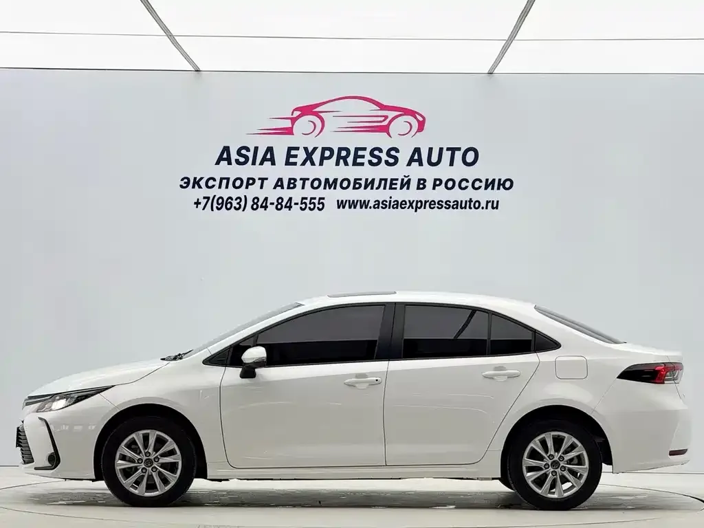 Toyota Corolla 2023 из CN, фото 3