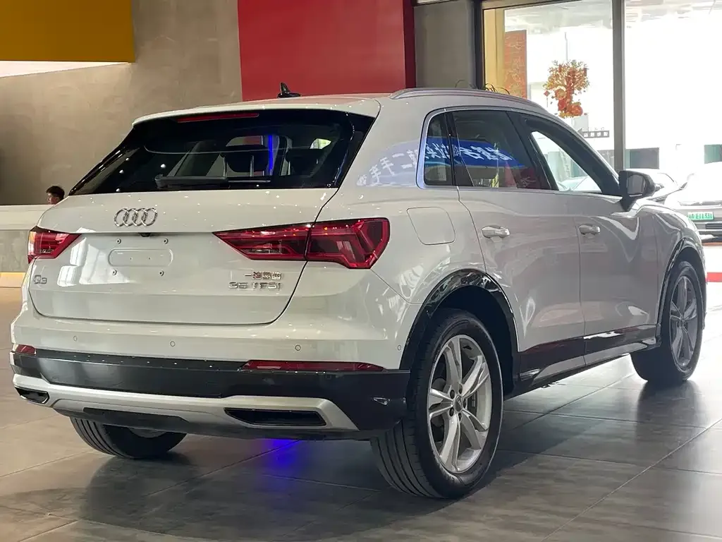 Audi Q3 — фото 4