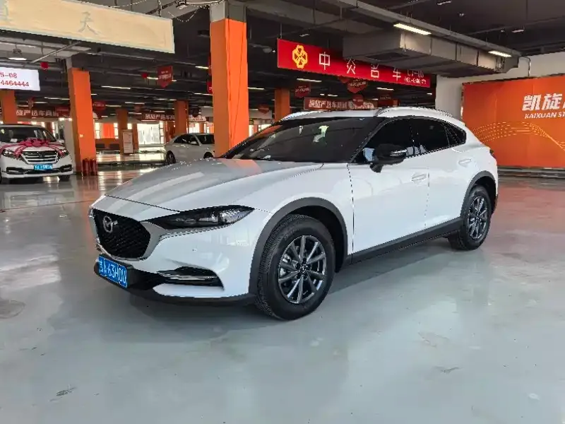 Mazda CX-4 2023 из CN, фото 1