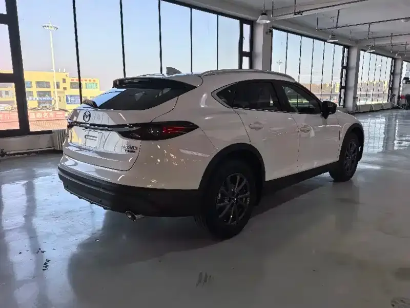 Mazda CX-4 2023 из CN, фото 7