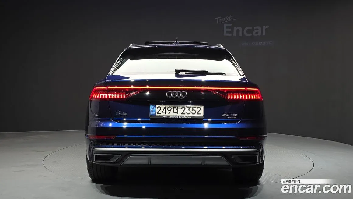 Audi Q8 2021 из KR, фото 2