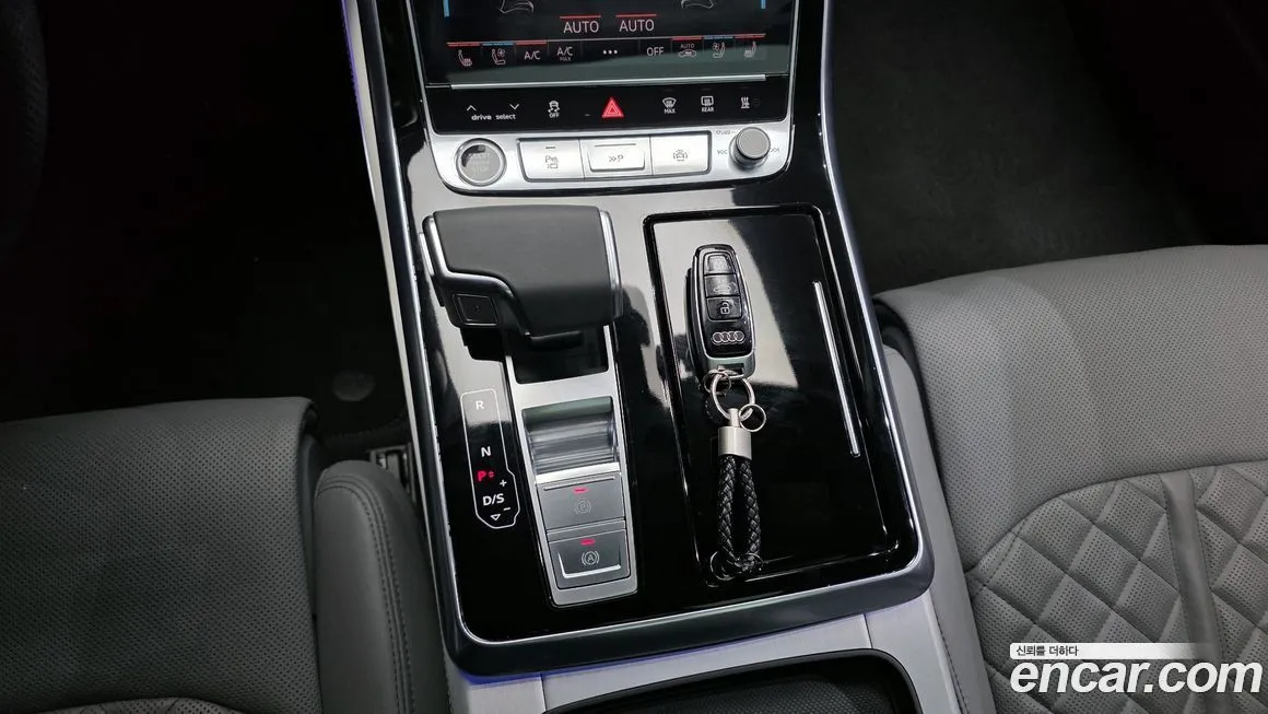 Audi Q8 2021 из KR, фото 4